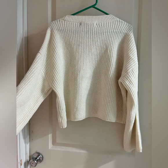 Vero Moda- Cropped, Bell Sleeve, Cream Sweater - Picture 3 of 12